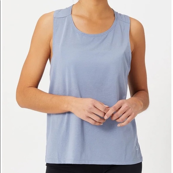 Nike NWT twist tank top - Picture 2 of 11